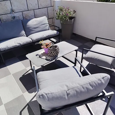 Buzolic 1 Hvar Bed and breakfast