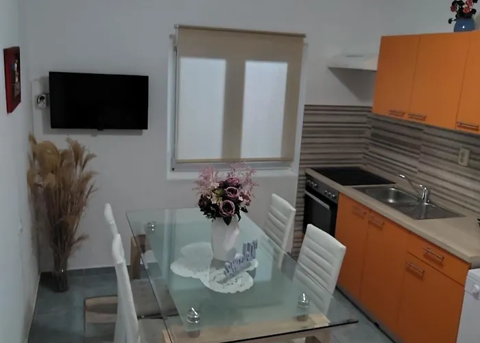 Buzolic 1 Hvar Bed and breakfast